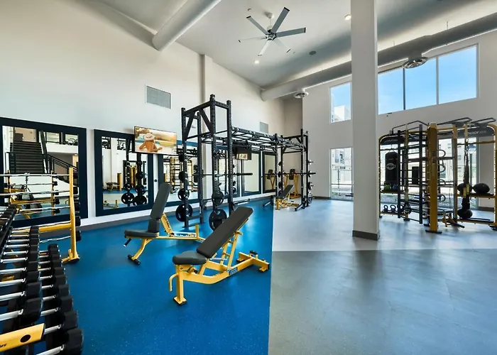 Stunning Westgate Cozysuites By Stadium With Pool 9 Apartment