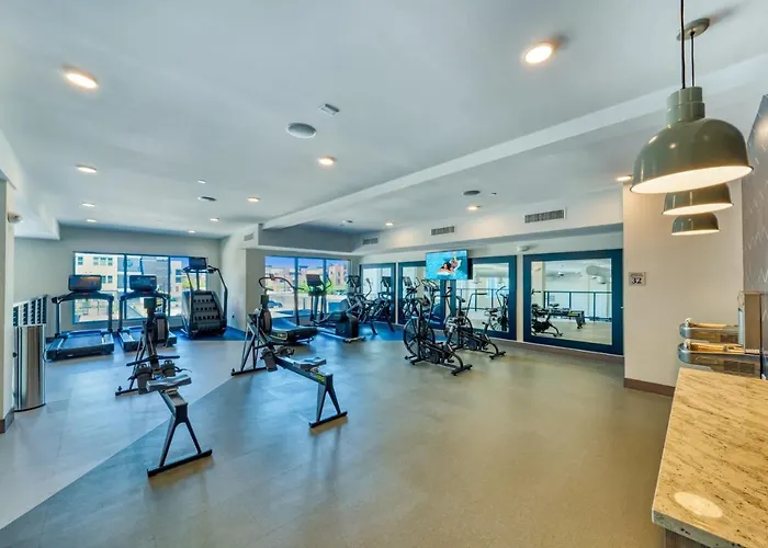 Stunning Westgate Cozysuites By Stadium With Pool 9 Apartment