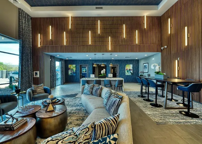 Stunning Westgate Cozysuites By Stadium With Pool 9 Apartment Glendale